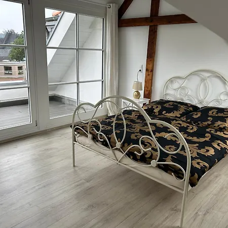 Charmantes Haus Naehe Bonn Koeln Messe Phantasialand * بورنهايم