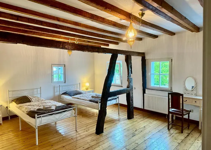 Charmantes Haus Naehe Bonn Koeln Messe Phantasialand Bornheim