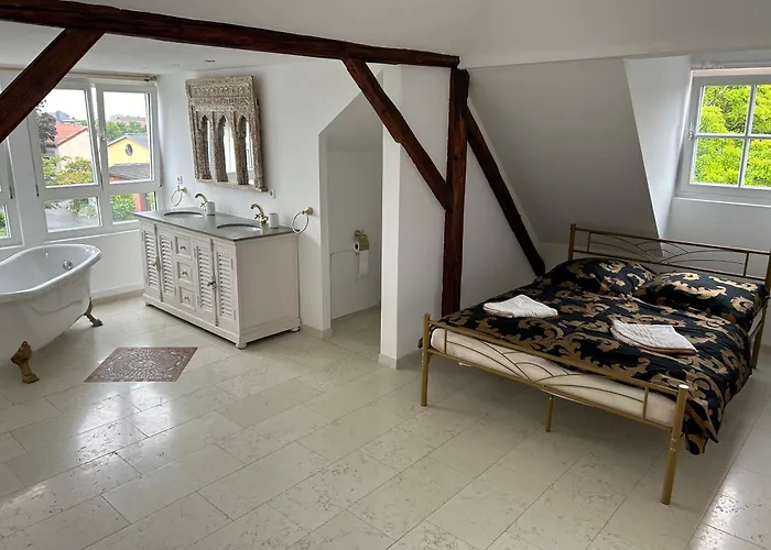 Charmantes Haus Naehe Bonn Koeln Messe Phantasialand Appartement