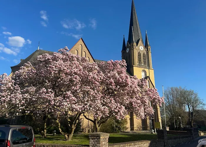 Charmantes Haus Naehe Bonn Koeln Messe Phantasialand * Bornheim (Rheinland)